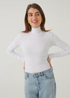 BLACK TURTLENECK