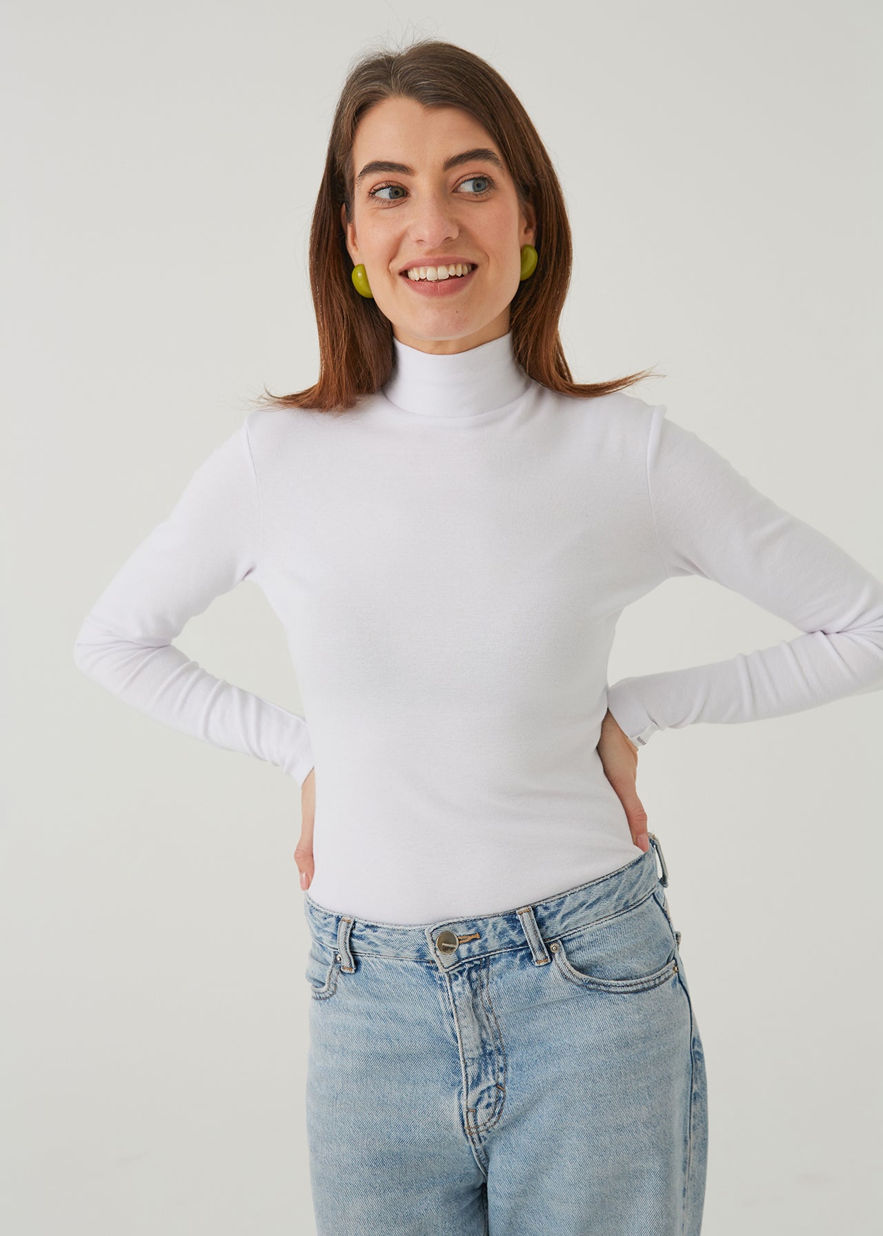 BLACK TURTLENECK