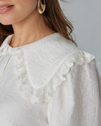 PRE-ORDER Romantic white shirt with a lace collar