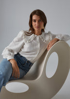 PRE-ORDER Romantic white shirt with a lace collar