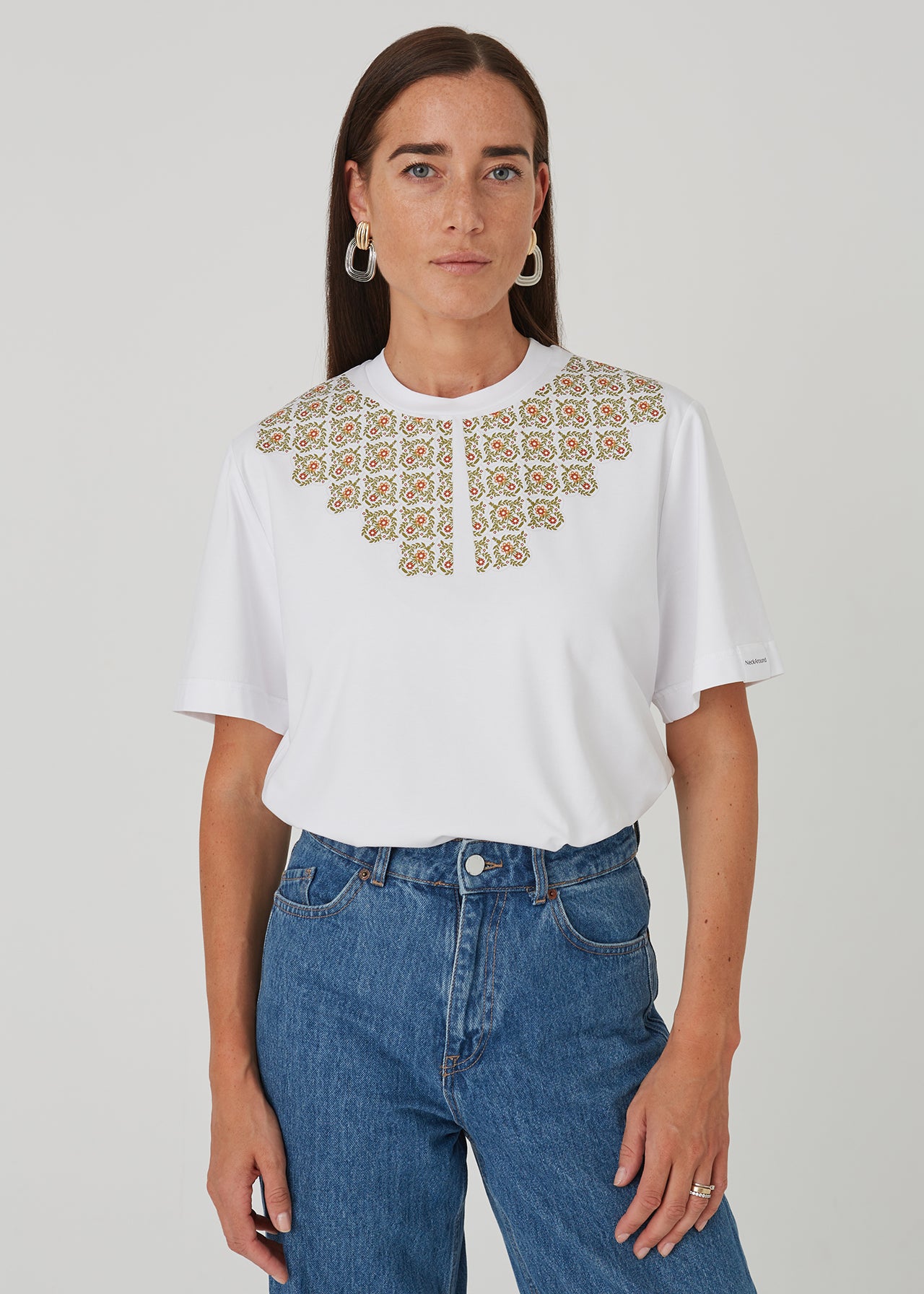 "Boho gėlės" moteriški marškinėliai su apykakle