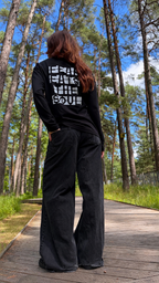 BLACK WOMEN'S LONG-SLEEVED T-SHIRT WITH A COLLAR