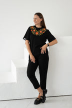 SAMPLE SALE_"TAUTODAILĖ", JUODI MARŠKINĖLIAI
